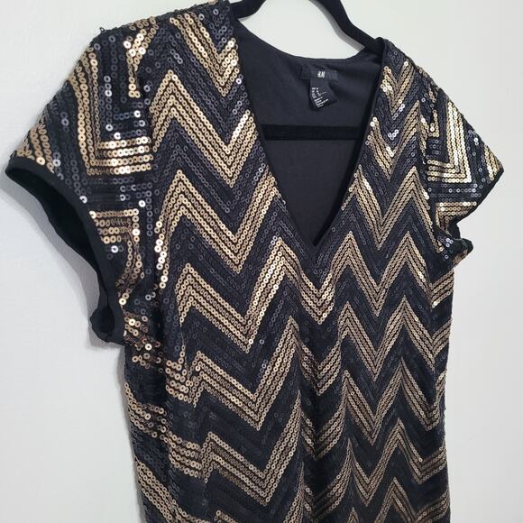 H&M Black Gold Chevron Sequin Sheath Dress Medium Cocktail Party Holiday NYE - Picture 2 of 4